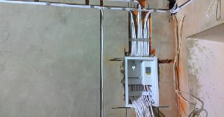Электропроводка в доме + монтаж Нягань цена от 155 руб. м.п.